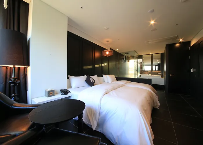 Hotel The Designers Station