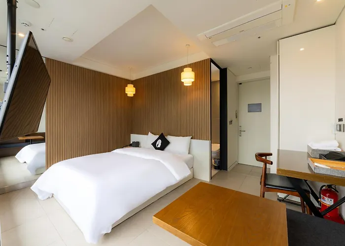 Hotel The Designers Station 3*