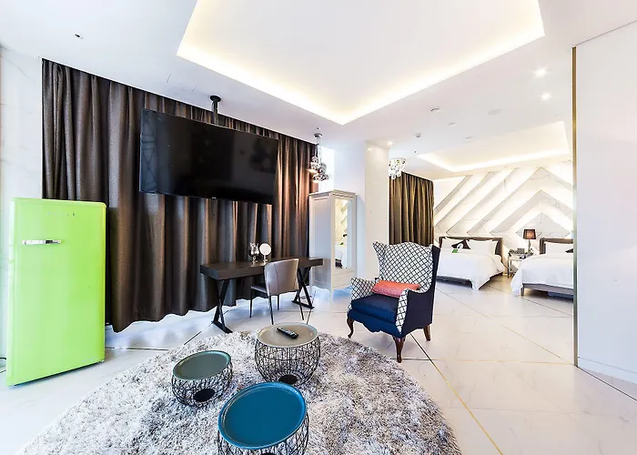 Hotel The Designers Station 3*