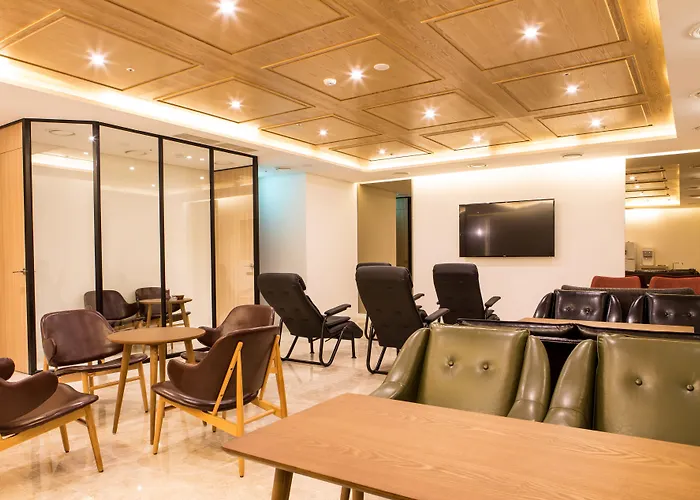 The Designers Station 3*